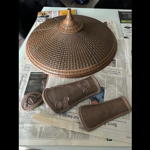 Raya's hat