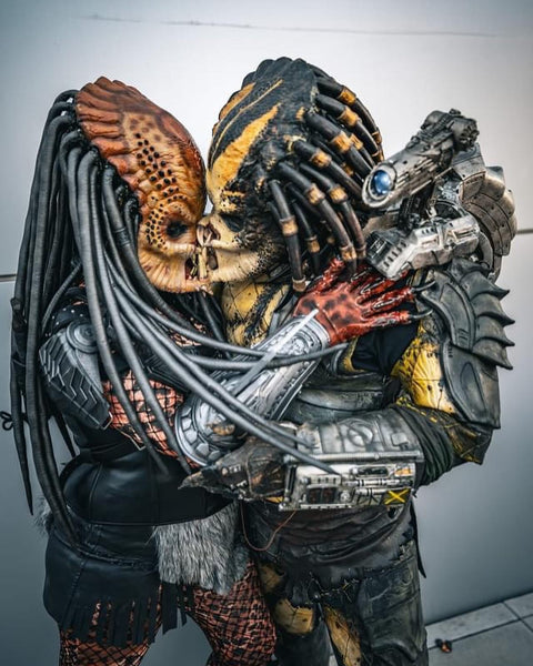 Fugitive Predator Gauntlet and Blades