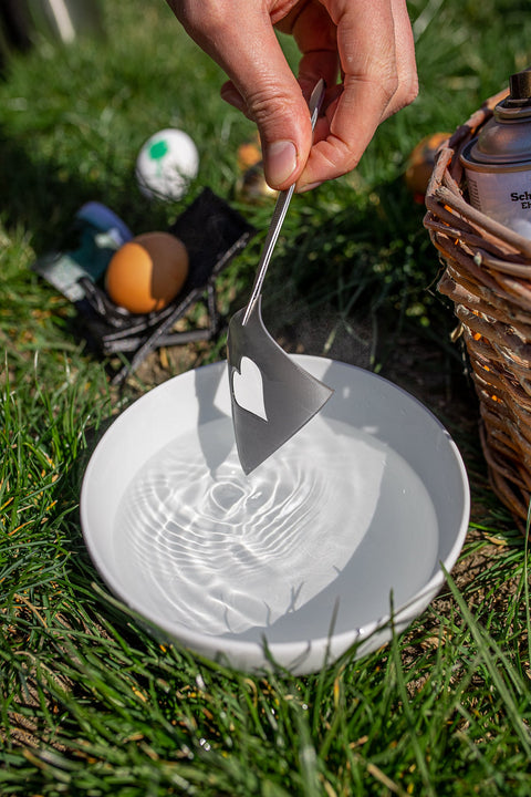 Easter egg spray paint stencils