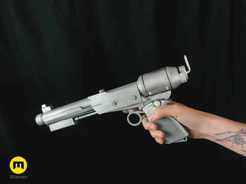 Fallout Lucy's Tranquilizer gun and Darts
