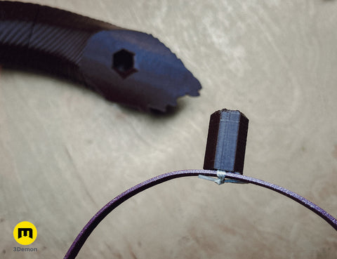 Horn mounting pins