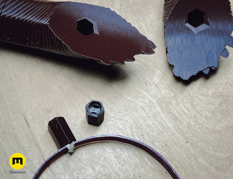 Horn mounting pins