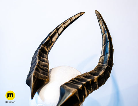 Segmented Curved Horns