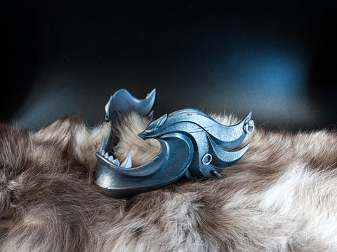Twin Wolves Mask - Ghost of Yotei