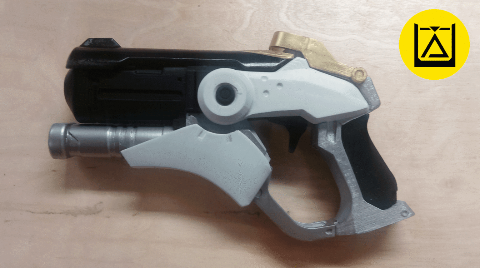 Overwatch Mercy Blaster 3D print cosplay prop, grey and black assembled view