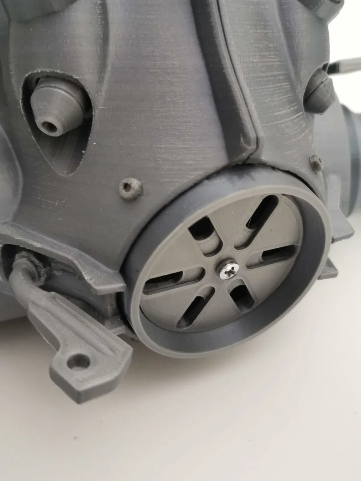 3D print preview of T60 helmet from Fallout 4, close-up of ventilated visor detail, 3D printed cosplay prop