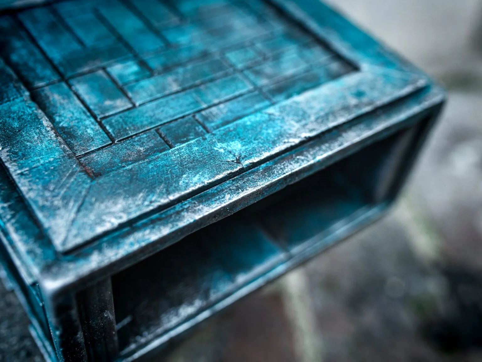 Slicer screenshot of Box of Pain STL, blue layered parts on textured print bed, 3D print