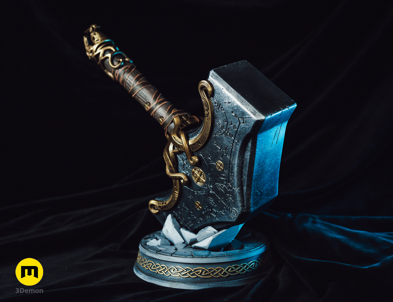 Let's make Mjolnir hammer that LIGHTS UP! God of War Ragnarok prop