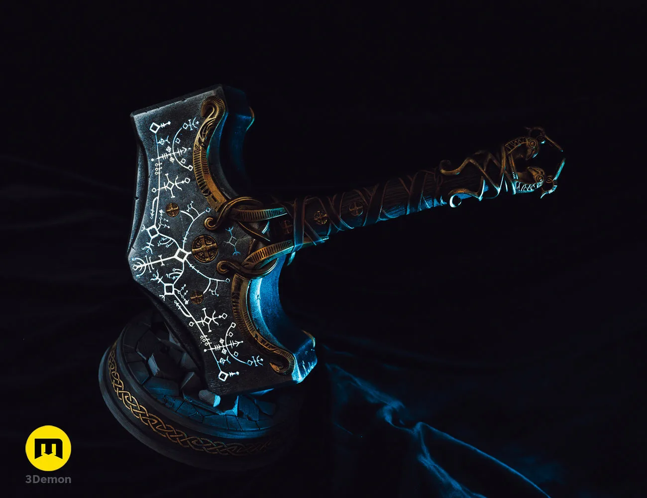 Textured 3D render of Mjolnir God of War Ragnarok, black/gold hammer with runes, 3D print cosplay prop.