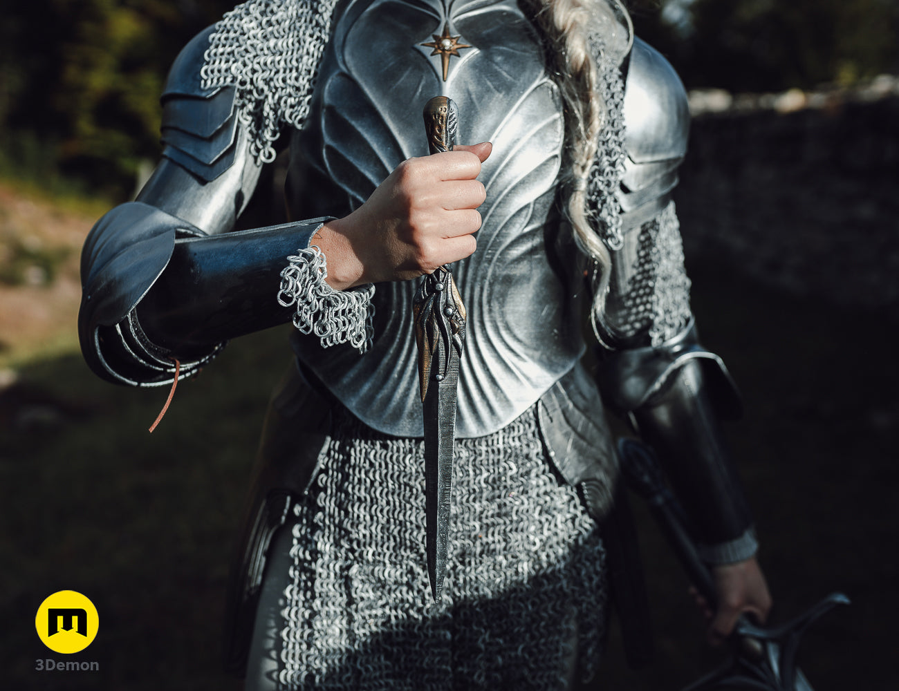 Photo of 3D printed Galadriel's Dagger & Sheath - Rings of Power, rear view showing prop details