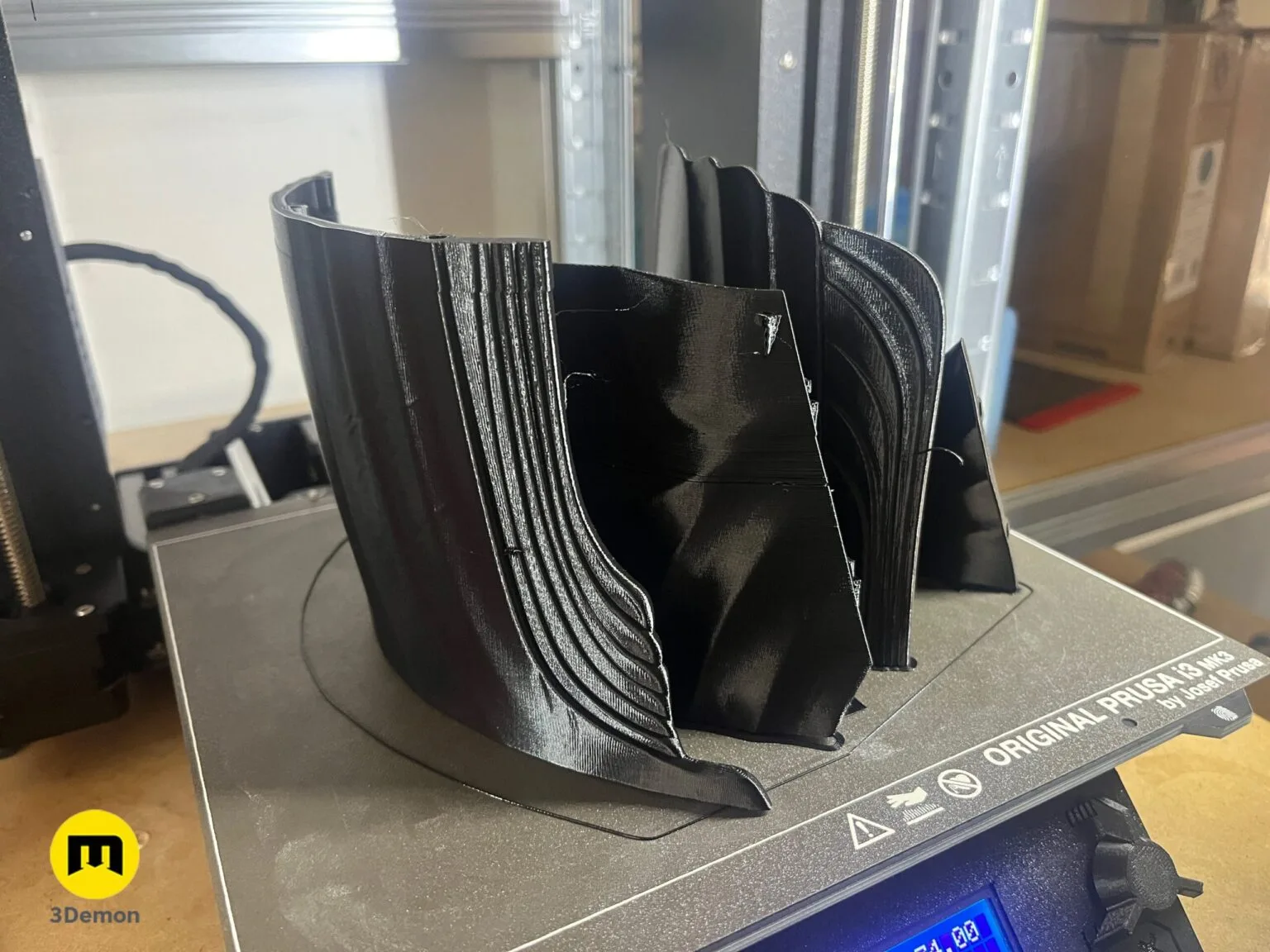 Slicer screenshot of Galadriel Armor - Rings of Power STL, black segmented 3D print on Prusa bed.