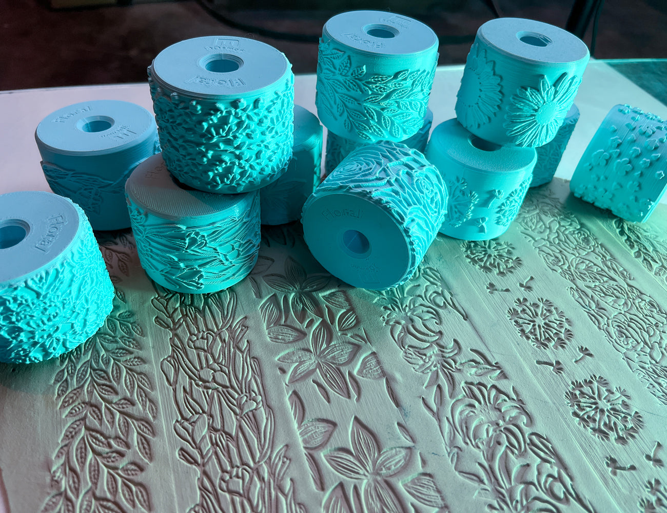 Digital 3D render of Texture Rollers — Floral Patterns STL, front view of the design