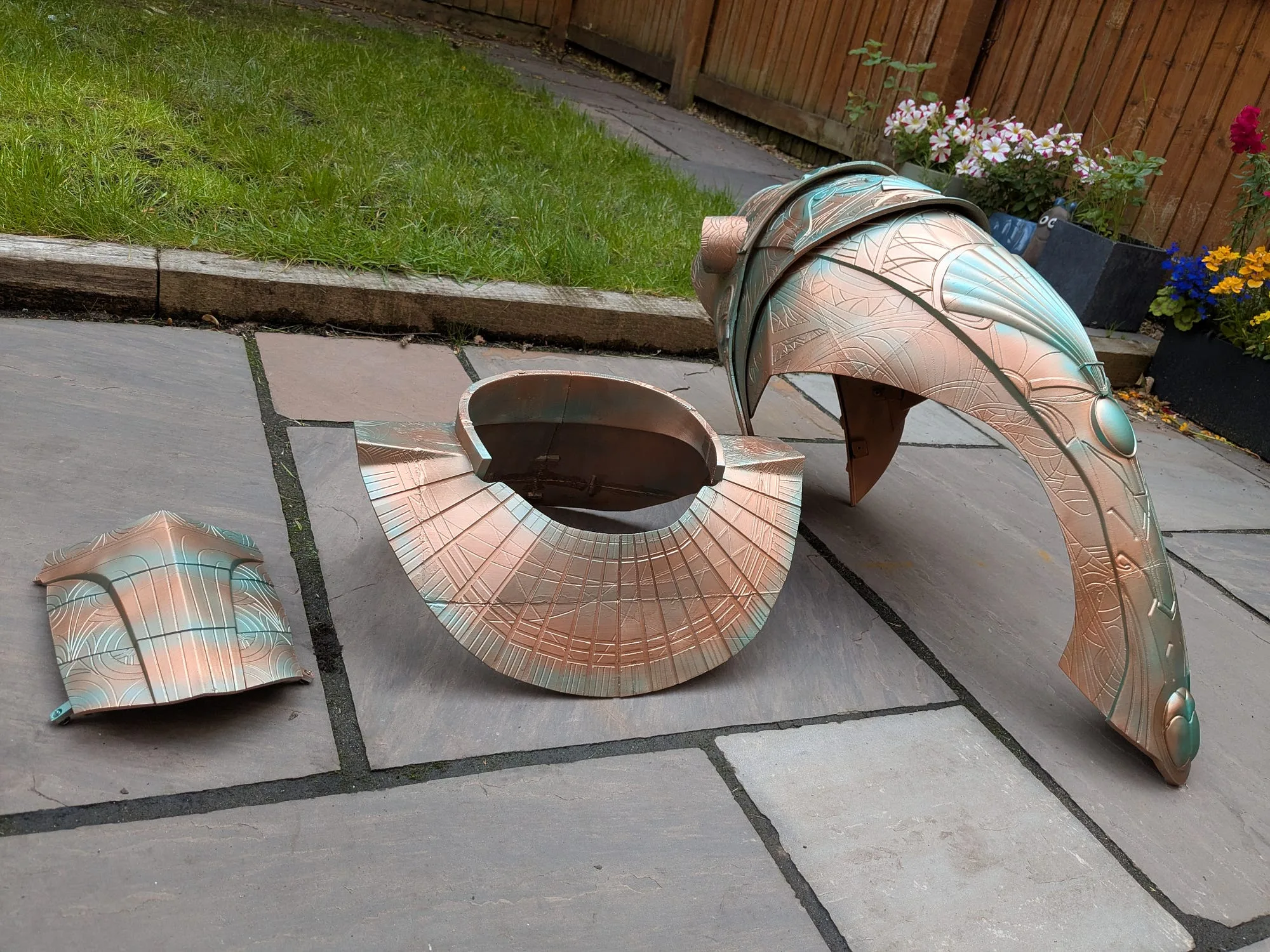 3D printed Stargate Anubis guard costume with helmet and Jaffa staff, step photo 2