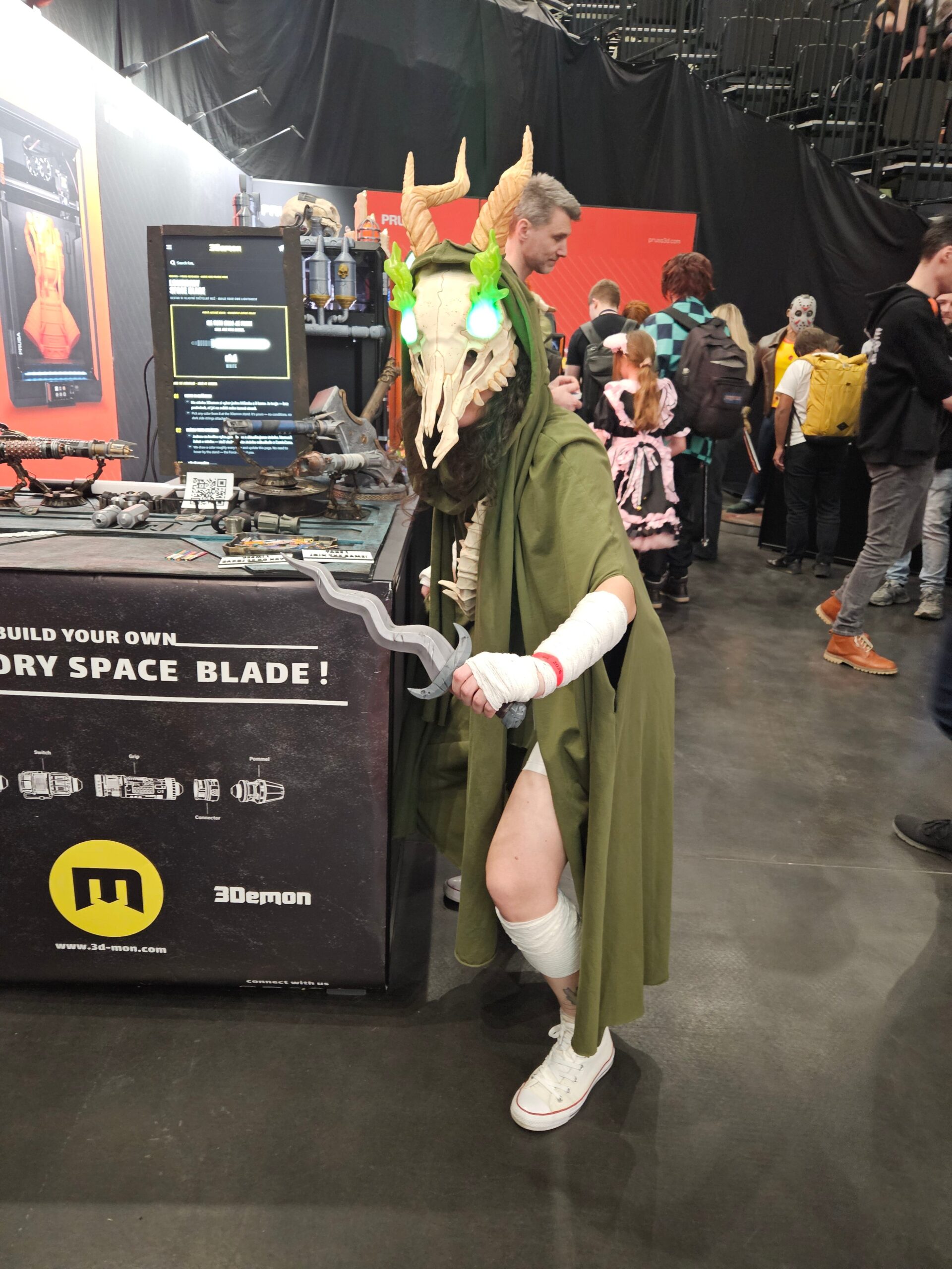 3D printed The Silent cosplay costume from Slay the Spire – Final Costume Details