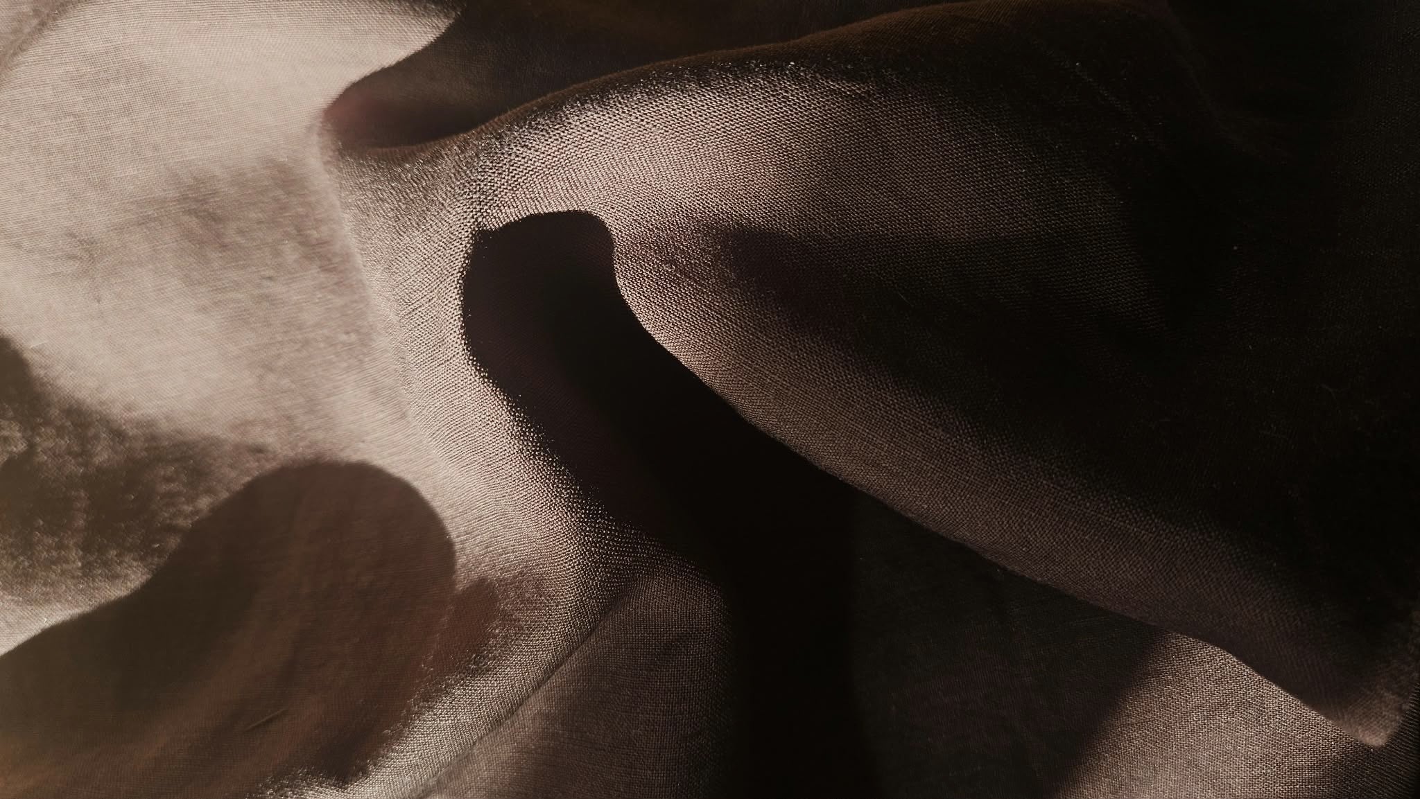 Brown linen fabric chosen for Éowyn's outer dress
