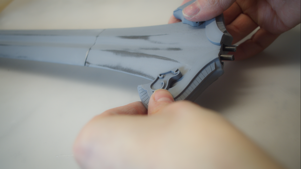 Eowyn cosplay from Lord of the Rings with a 3D printed sword and handsewn refugee dress – Gluing the blade, step photo 3