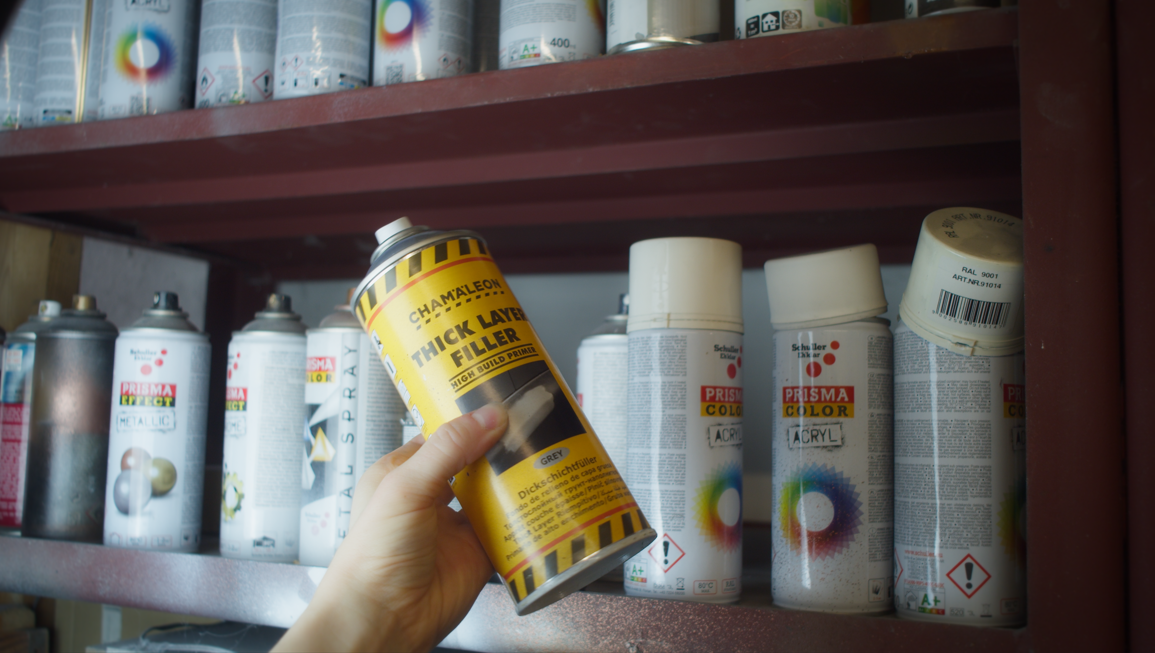 Choosing a thick-layer filler primer spray for the 3D printed sword