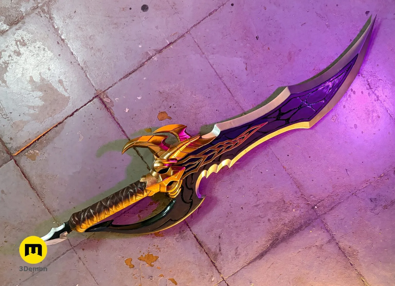 3D visualization of Solo Leveling Kasaka's Venom Fang, 3D printed cosplay prop, purple and gold details, side view